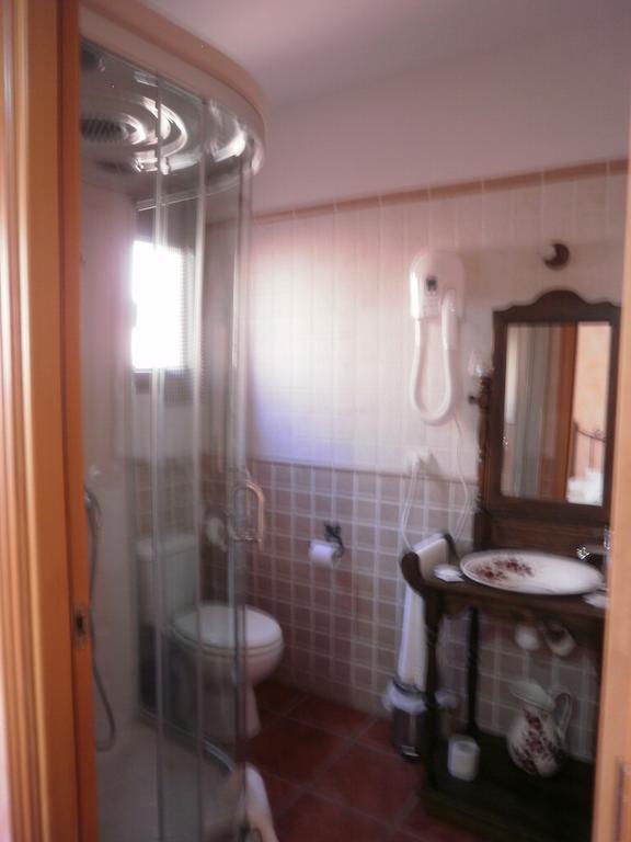 Hostal El Olmo Camarena de la Sierra Ruang foto